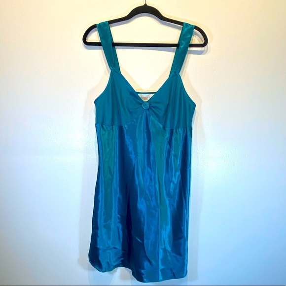 Adonna Satin Nightgown Size Medium USA Women's Color Blue - Picture 1 of 5